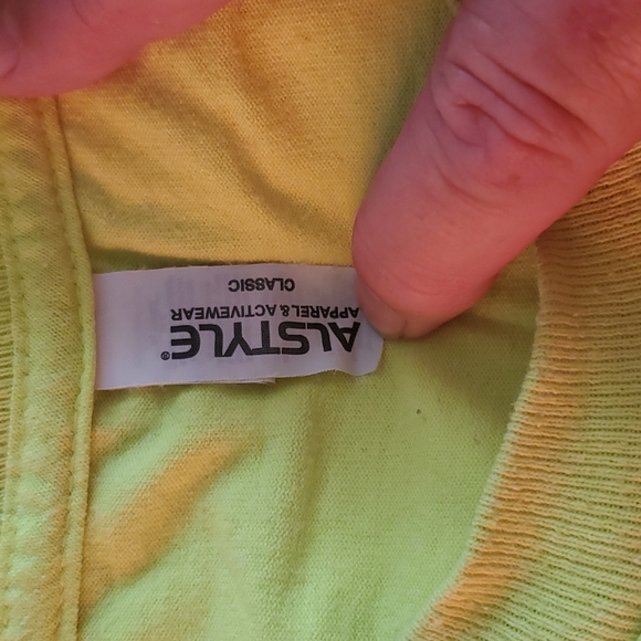 Man's bright yellow long sleeve tee - Picture 3 of 3